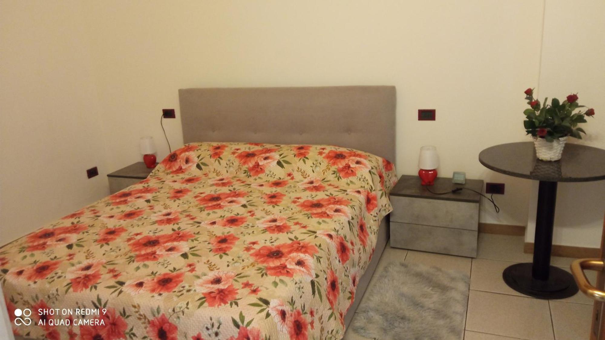 Casa Vanda Luino Ngoại thất bức ảnh